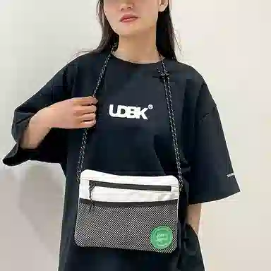 醇龙  尼龙男女通用日韩潮牌旅行多功能零钱手机轻薄收纳单肩斜挎包 多色