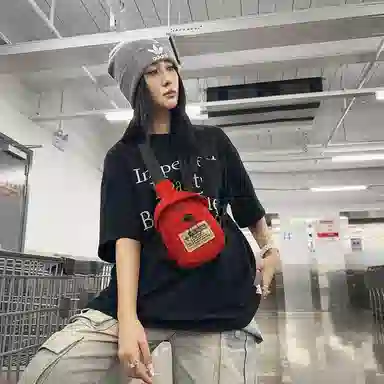 醇龙 休闲潮流 尼龙 胸包 常规 男女同款情侣款 黑色/米白色/红色/卡其色/灰色