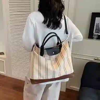 醇龙 高级感通勤斜挎托特包女帆布大容量购物袋休闲单肩包 尼龙 手提包 常规 男女同款情侣款 多色