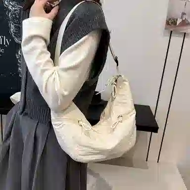 醇龙 简约休闲大容量百搭通勤轻便运动饺子学生百搭 尼龙 斜挎腋下单肩包 男女同款情侣款 多色