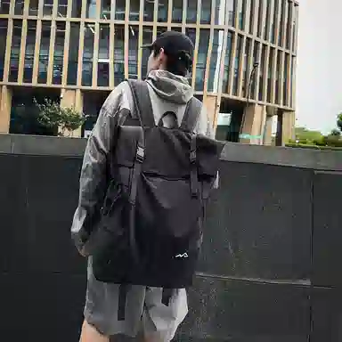醇龙 大容量篮球潮牌运动旅行背包旅游包 牛津布 双肩包 常规 男女同款情侣款 黑色/灰色