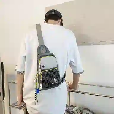 醇龙  斜挎包时尚胸包男女通用尼龙单肩包休闲外出旅游小背包运动包 多色