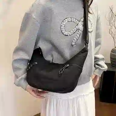 醇龙 简约休闲大容量百搭通勤轻便运动饺子学生百搭 尼龙 斜挎腋下单肩包 男女同款情侣款 多色