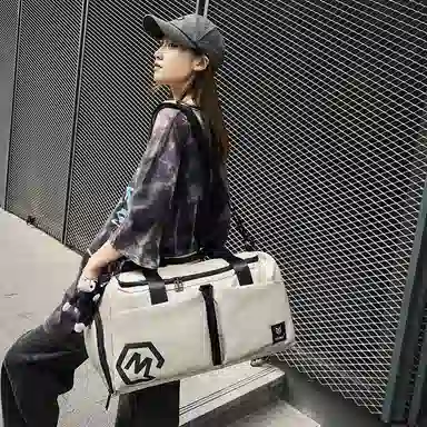 醇龙 多口袋 大容量 干湿分离 尼龙布 单肩斜挎旅行包 常规 男女同款情侣款 黑/卡其/粉/黄/红/青绿/蓝/军绿