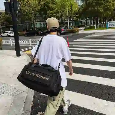 醇龙 多功能休闲工装风字母设计干湿分离 尼龙拼网 旅行包 常规 男女同款情侣款 黑色/灰色/绿色