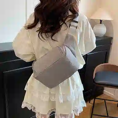 醇龙 纯色简约外出轻便时尚潮流 尼龙 斜挎单肩包 常规 男女同款情侣款 多色