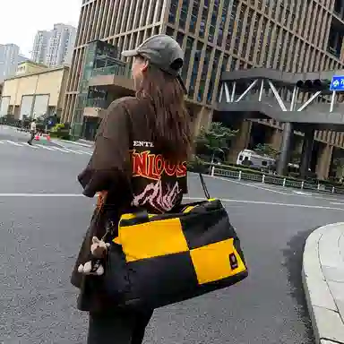 醇龙 大容量干湿分离时尚 尼龙 单肩包 男女同款情侣款 黑/红/黄/卡其/青绿/军绿/粉