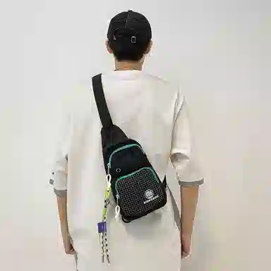 醇龙  斜挎包时尚胸包男女通用尼龙单肩包休闲外出旅游小背包运动包 多色