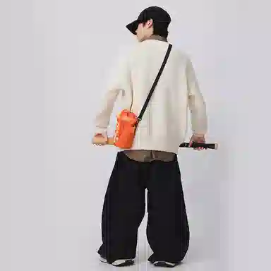 醇龙 小众时尚水杯高级感百搭 尼龙 水桶包单肩包 常规 男女同款情侣款 多色