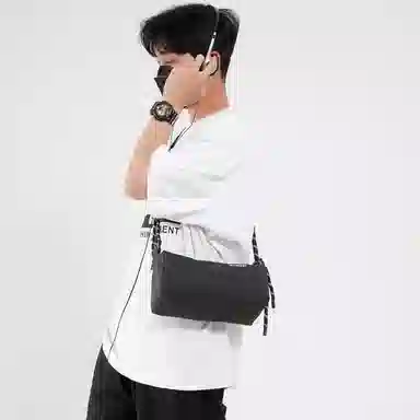 醇龙 休闲百搭学生个性洋气时尚 牛津布 男女同款情侣款 斜挎包 多色