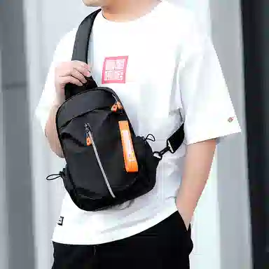 醇龙 时尚多功能 尼龙 胸包 男款 黑色/灰色