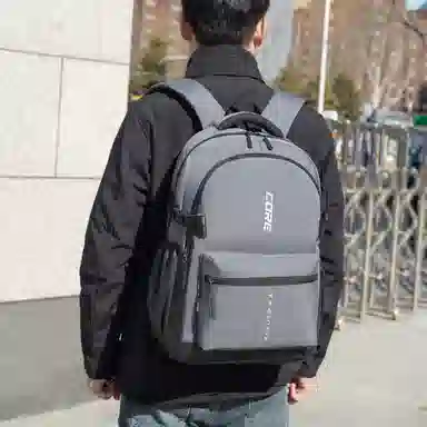 茵初 通勤出差大容量商务防泼水 耐磨面料 双肩包 常规 男女同款情侣款 多色