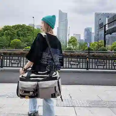 醇龙 大容量干湿分离时尚休闲 尼龙布 单肩包 男女同款情侣款 黑/青绿/黄/蓝/军绿/粉/卡其