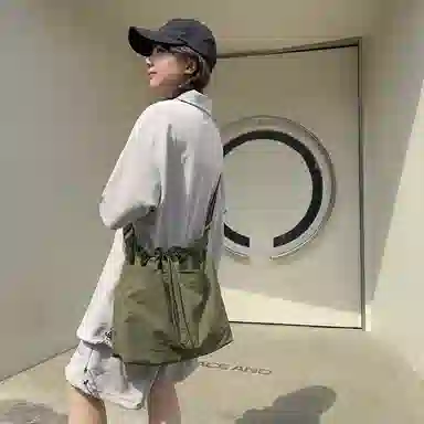 醇龙   尼龙女生多色休闲大包包时尚单肩包大容量上课通勤斜挎包