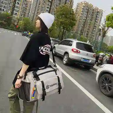 醇龙 大容量 轻便时尚 干湿分离 简约纯色 尼龙 单肩斜挎旅行包 常规 男女同款情侣款 黑/青绿/黄/粉/军绿/卡其