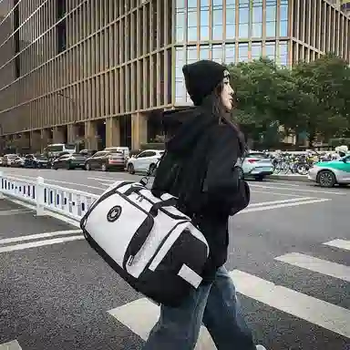 醇龙 多功能大容量干湿分离 牛津布 旅行包 男女同款情侣款 酒红色 青绿色/牛仔蓝色/黑色/灰色/黄色/紫色