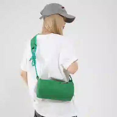 醇龙 休闲百搭学生个性洋气时尚 牛津布 男女同款情侣款 斜挎包 多色