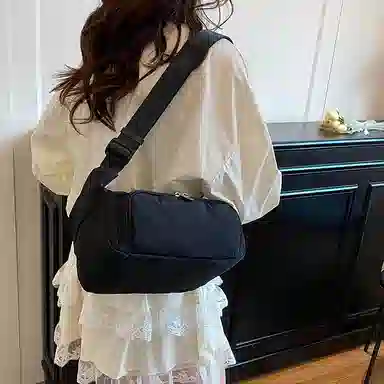 醇龙 纯色简约外出轻便时尚潮流 尼龙 斜挎单肩包 常规 男女同款情侣款 多色