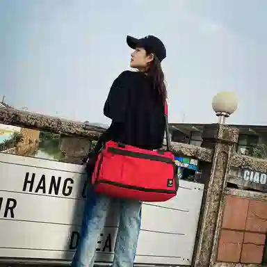 醇龙 中性风休闲简约短途旅游时尚百搭 尼龙 旅行包 常规 男女同款情侣款 黑/红/黄/卡其/青绿/军绿/粉