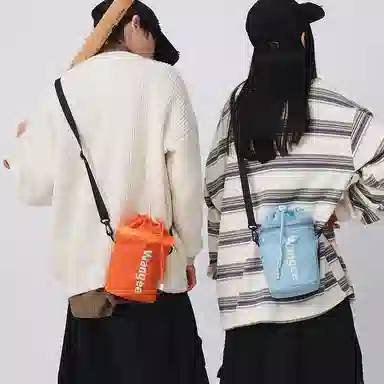 醇龙 小众时尚水杯高级感百搭 尼龙 水桶包单肩包 常规 男女同款情侣款 多色