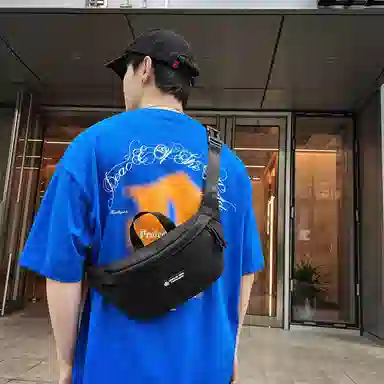 醇龙 时尚休闲轻便 尼龙 胸包 常规 男女同款情侣款 多色