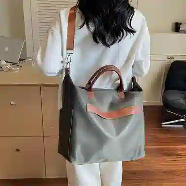 醇龙 高颜值时尚单肩包轻便大容量斜挎包韩系手提百搭 尼龙 旅行包 男女同款情侣款 多色