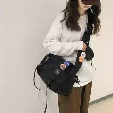 醇龙  尼龙男女通用黑色背包斜挎包大容量单肩包邮差包
