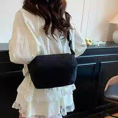 醇龙 纯色简约外出轻便时尚潮流 尼龙 斜挎单肩包 常规 男女同款情侣款 多色