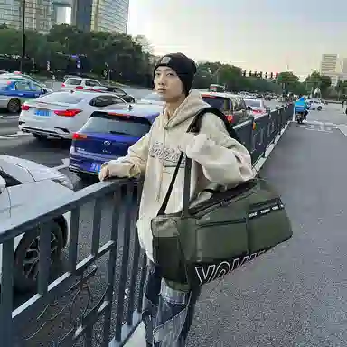 醇龙 休闲简约多功能旅游时尚百搭潮流 尼龙布 旅行包 男女同款情侣款 黄/红/黑/粉/卡其/绿