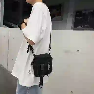 醇龙   尼龙男女通用黑色潮牌工装斜挎包机能风个性单肩包休闲日系背包