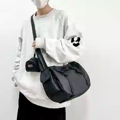 醇龙 骑行日系新款潮牌工装大容量百搭尼龙单肩斜挎包 男女通用黑色