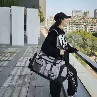 大容量干湿分离 尼龙 行李包健身包双肩包 常规 男女同款情侣款 黑色 /灰色/军绿色