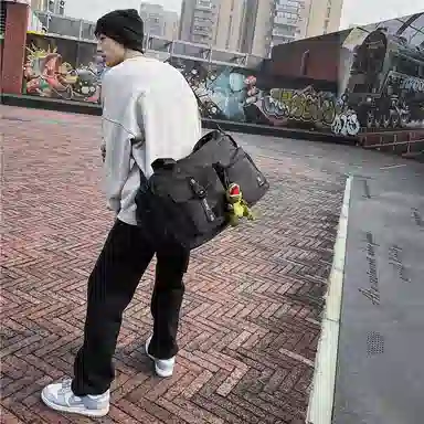 醇龙 大容量干湿分离短途多口袋 尼龙 单肩旅行包 常规 男女同款情侣款 黑/红/卡其/粉 /黄/绿