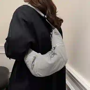 醇龙 简约休闲大容量百搭通勤轻便运动饺子学生百搭 尼龙 斜挎腋下单肩包 男女同款情侣款 多色