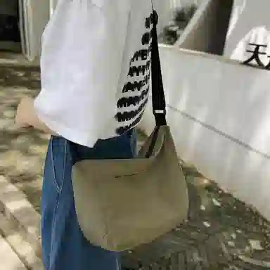 醇龙 休闲斜挎包百搭简约尼龙单肩包大容量日系复古背包 男女通用 多色