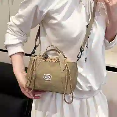 醇龙 百搭轻便时尚通勤小包休闲抽绳 尼龙 手提包 常规 男女同款情侣款 多色