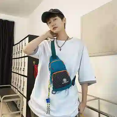 醇龙  斜挎包时尚胸包男女通用尼龙单肩包休闲外出旅游小背包运动包 多色