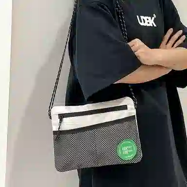 醇龙  尼龙男女通用日韩潮牌旅行多功能零钱手机轻薄收纳单肩斜挎包 多色