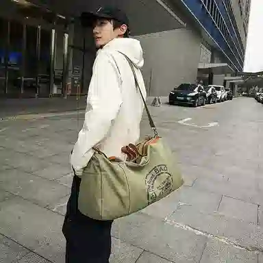 醇龙 单肩圆筒形休闲健身衣物斜挎包 帆布 手提旅行包 男女同款情侣款 多色