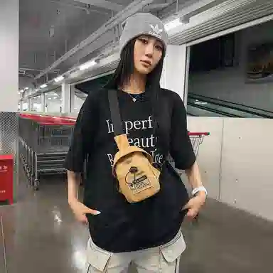 醇龙 休闲潮流 尼龙 胸包 常规 男女同款情侣款 黑色/米白色/红色/卡其色/灰色