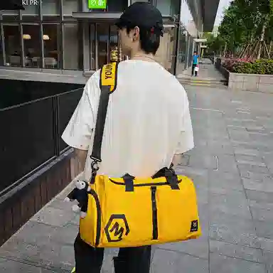 醇龙 多口袋 大容量 干湿分离 尼龙布 单肩斜挎旅行包 常规 男女同款情侣款 黑/卡其/粉/黄/红/青绿/蓝/军绿