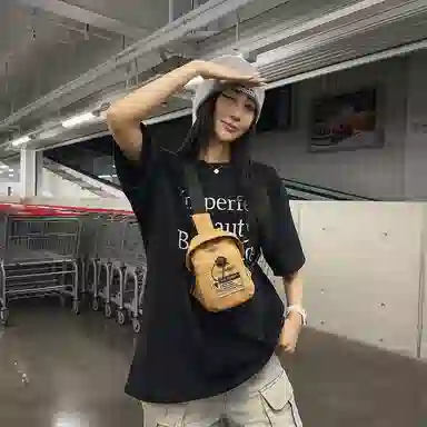 醇龙 休闲潮流 尼龙 胸包 常规 男女同款情侣款 黑色/米白色/红色/卡其色/灰色