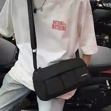 醇龙 休闲百搭出门 尼龙 斜挎单肩包 常规 男女同款情侣款 多色