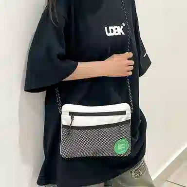 醇龙  尼龙男女通用日韩潮牌旅行多功能零钱手机轻薄收纳单肩斜挎包 多色