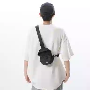 醇龙 休闲百搭个性轻便 尼龙 斜挎包 男女同款情侣款 多色