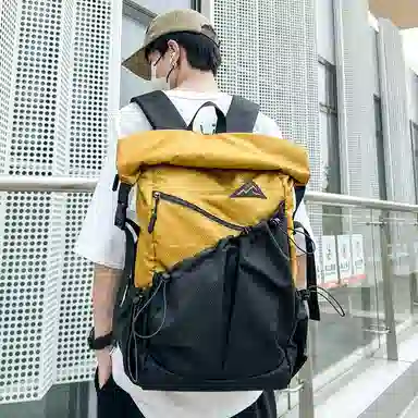 醇龙 旅行轻便大容量潮牌徒步运动背包学生书包 牛津布 双肩包 男女同款情侣款 多色