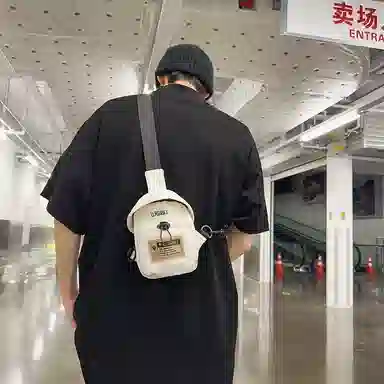 醇龙 休闲潮流 尼龙 胸包 常规 男女同款情侣款 黑色/米白色/红色/卡其色/灰色