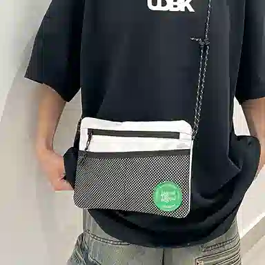 醇龙  尼龙男女通用日韩潮牌旅行多功能零钱手机轻薄收纳单肩斜挎包 多色