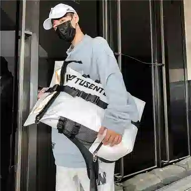 醇龙  旅行大容量骑行 牛津布 双肩包 男女通用 多色
