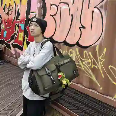 醇龙 大容量干湿分离短途多口袋 尼龙 单肩旅行包 常规 男女同款情侣款 黑/红/卡其/粉 /黄/绿